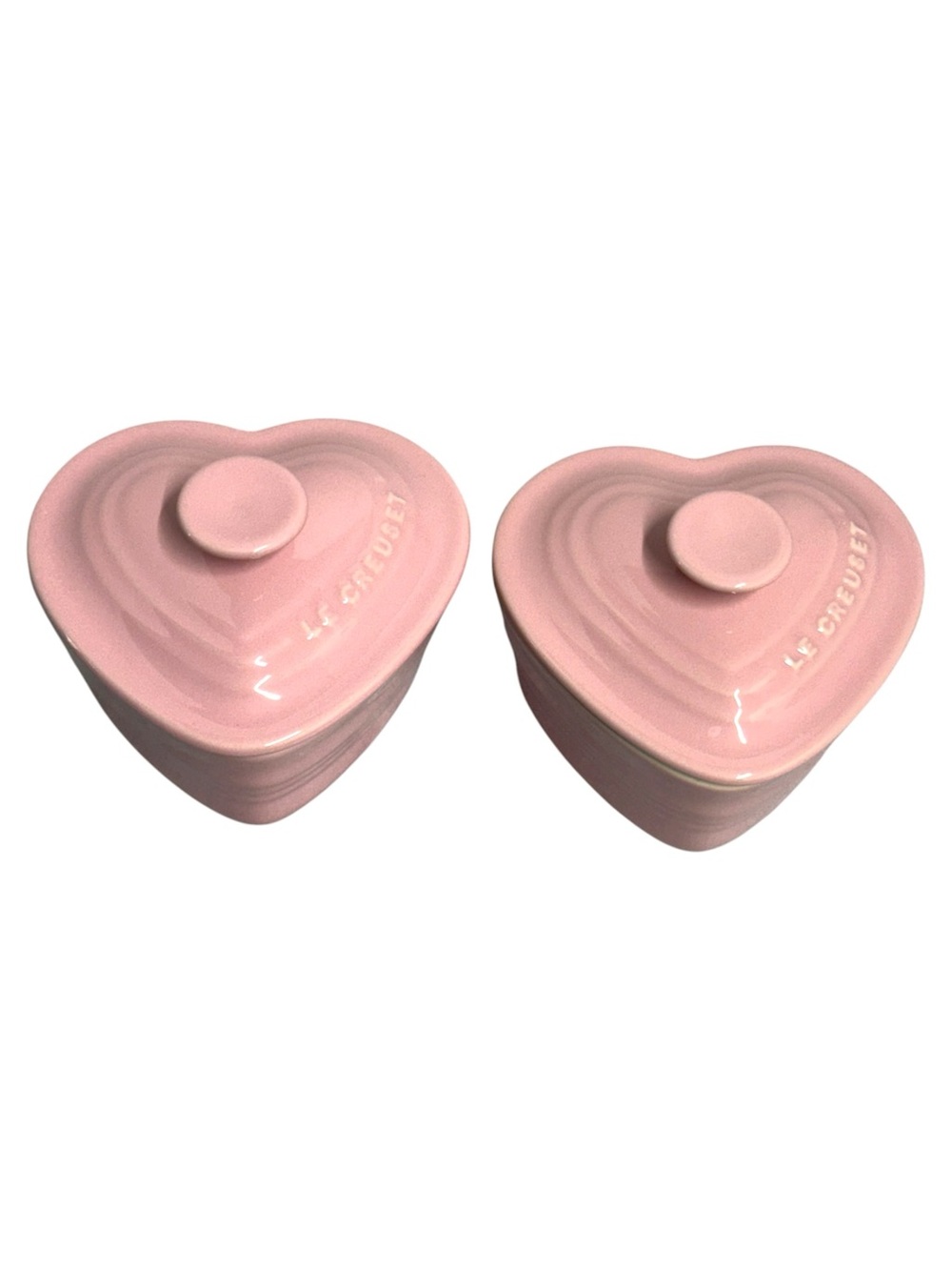 Le Creuset Pink Heart Stoneware Ramekins with Lids - Set of 2